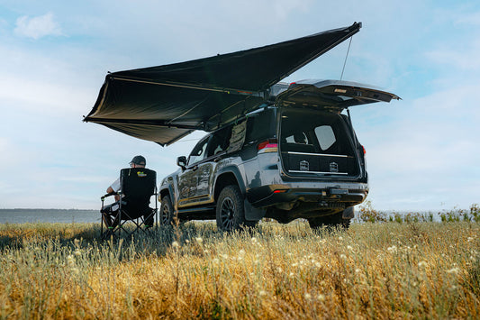 IRONMAN 4X4 Deltawing 180* Awning