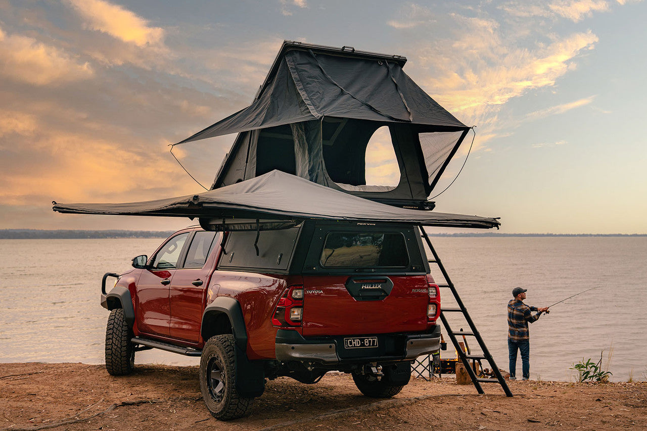 IRONMAN 4X4 Deltawing 270* Awning